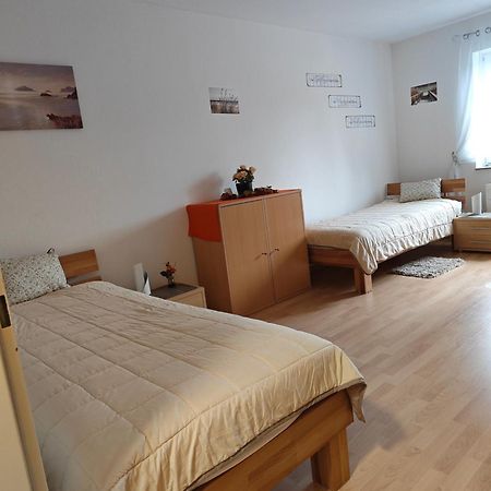 Leineblick Apartment Seelze Екстериор снимка