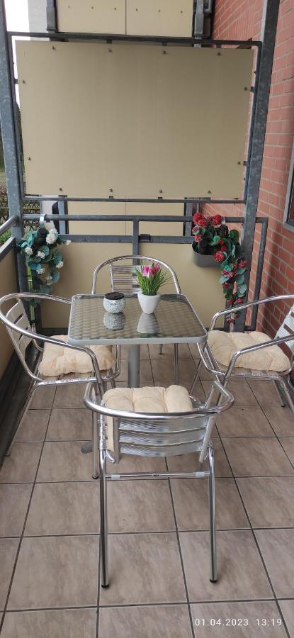 Leineblick Apartment Seelze Екстериор снимка